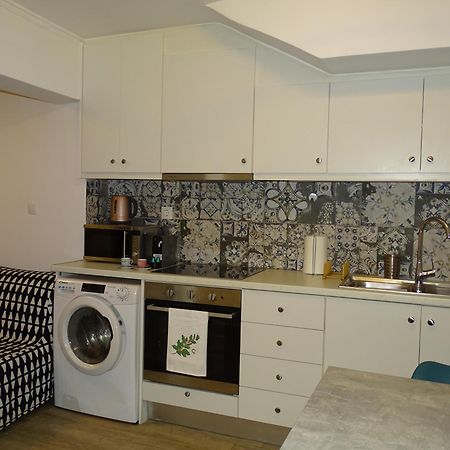 Stylish, Comfortable, Basement Loft-Like Apartment With Amenities Athen Exterior foto