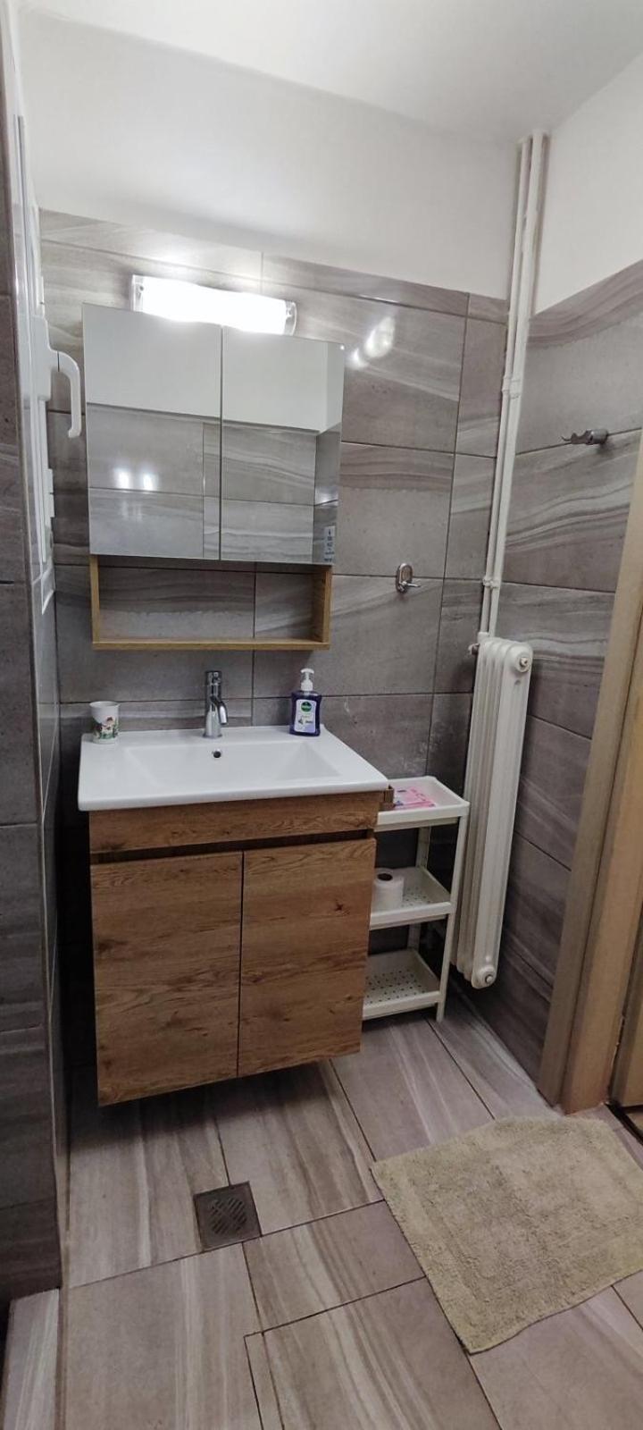 Stylish, Comfortable, Basement Loft-Like Apartment With Amenities Athen Exterior foto